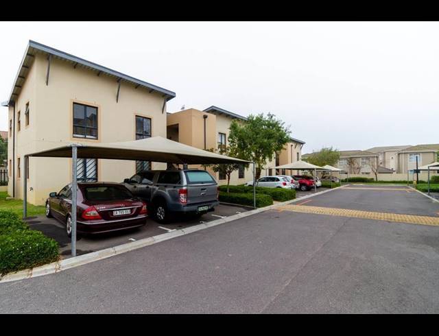 2 BEDROOM APARTMENT TO LET IN BURGUNDY ESTATE